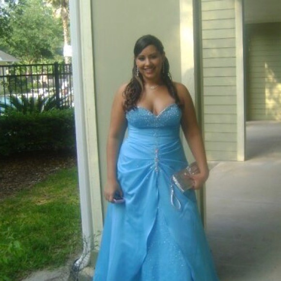 Prom Dress - Picture 4 of 6
